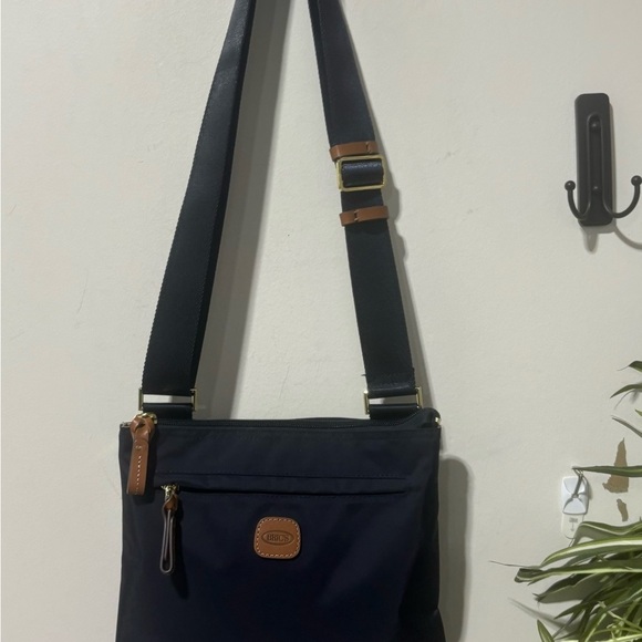 NWOT❤️BRIC'S Milano Navy Crossbody Bag - Picture 5 of 6